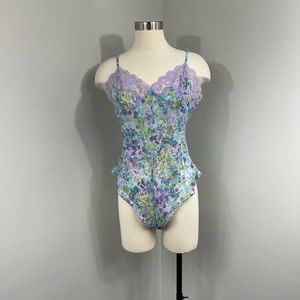 VS Blue Floral‎ Bodysuit
